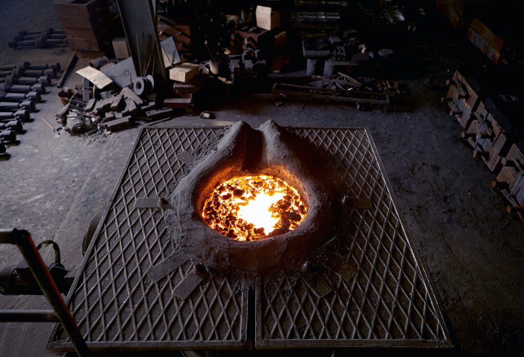 Working in cast iron foundry